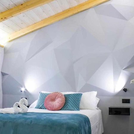 Suite Alma Caceres Ngoại thất bức ảnh
